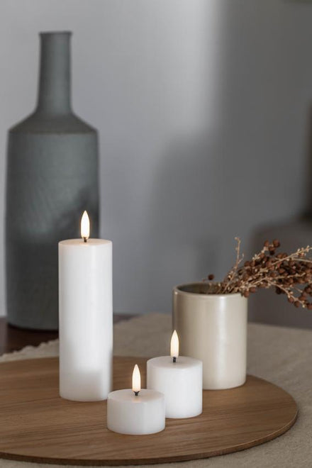 Uyuni LED Kaars Pillar Melted Candle 5x4,5 cm | Nordic White Smooth