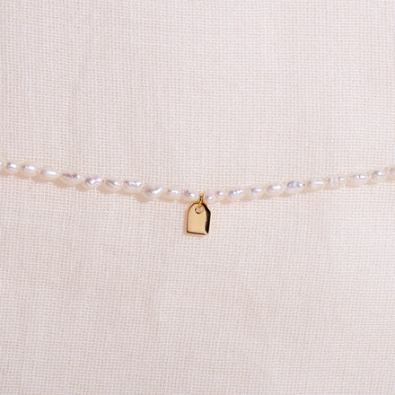 Galore Gepersonaliseerde Armband Pearl & Tag | Gold Baby