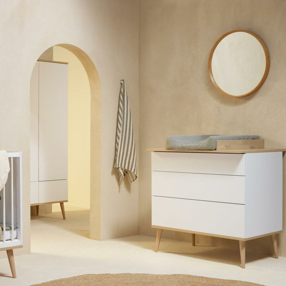 Quax Flow Commode I White & Oak